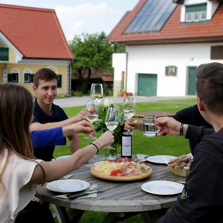 Bauernhof Winzerhof Strablegg *