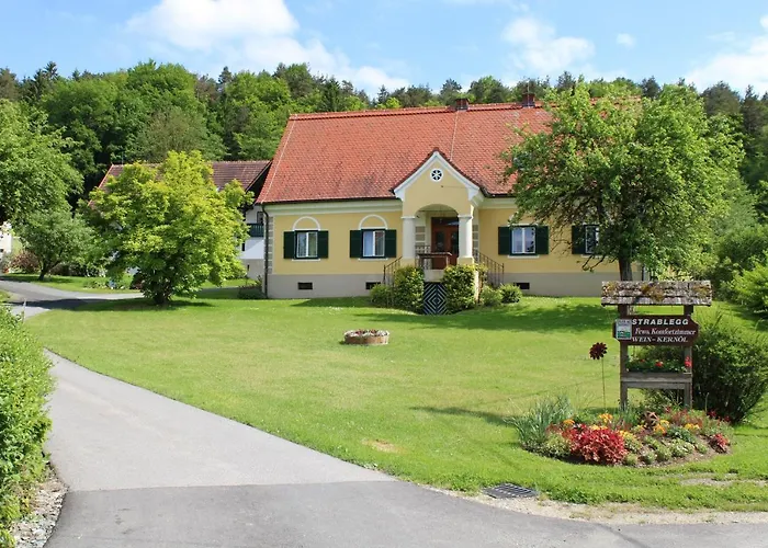 Winzerhof Strablegg Bauernhof *